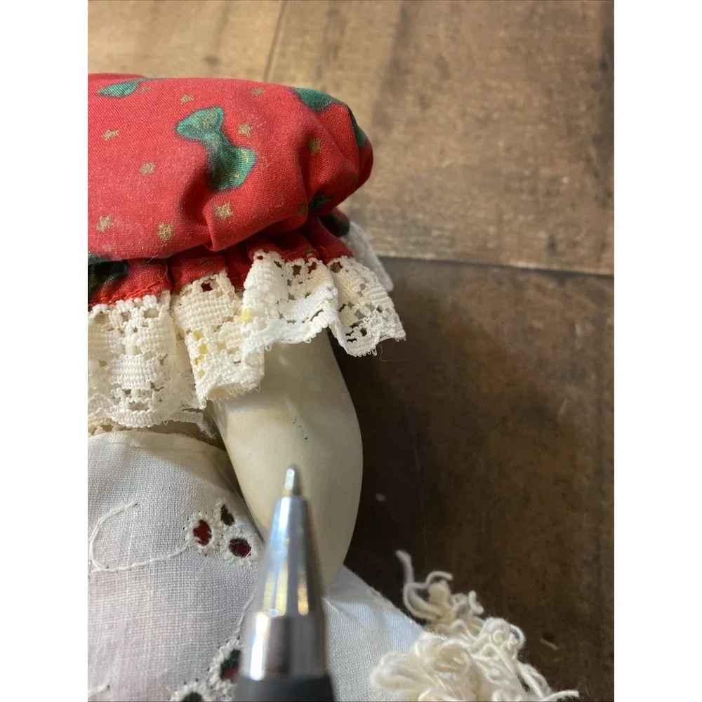 Vtg House of Lloyd Granny Flo Rabbit 1996‎ Shelf Sitter Christmas Porcelain 16